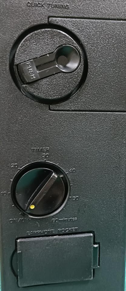 d*7様 SONY ICF-5600 スカイセンサー　ソニー　昭和レトロ