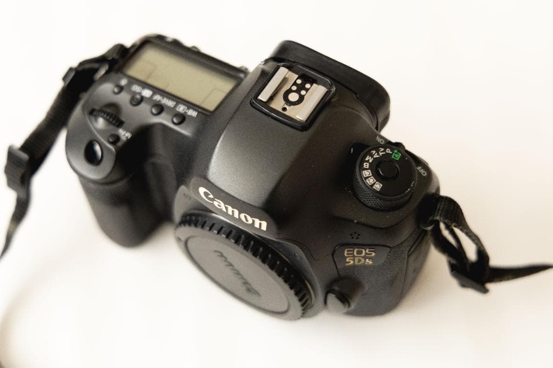 Canon EOS 5DS ボディ 【元箱・説明書付・動作良好】