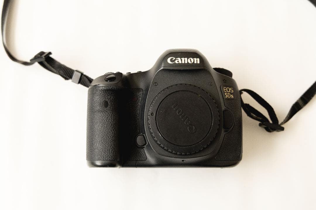 Canon EOS 5DS ボディ 【元箱・説明書付・動作良好】