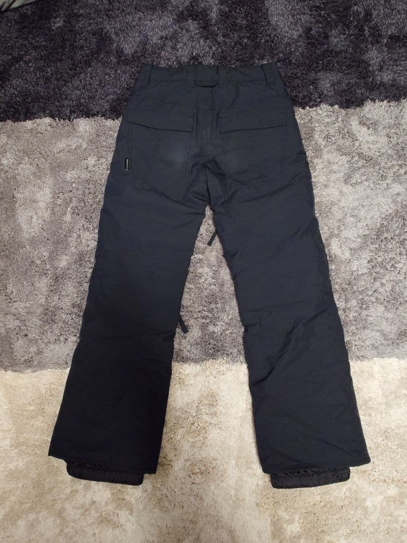 BURTON、QUIKSILVER 子ども用スノボ、スキーウェア 150-160