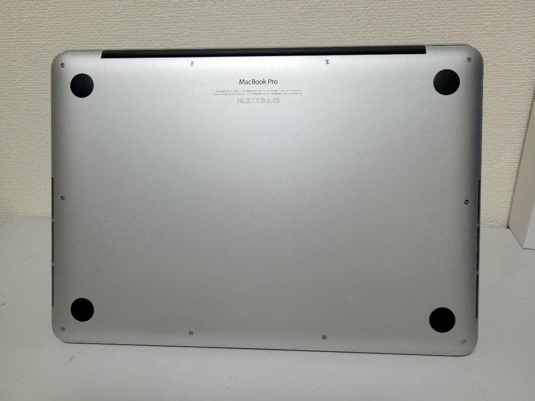 美品　MacBook Pro 13インチ i5/16GB/512GB/17回充電