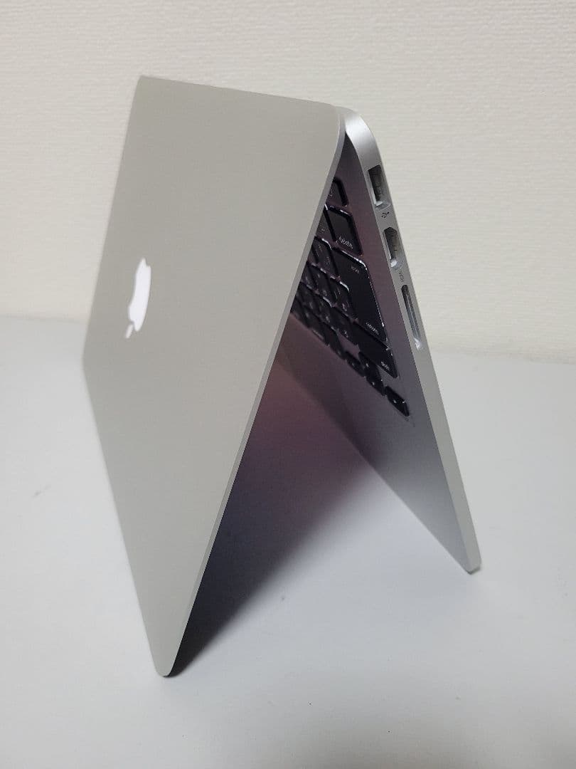 美品　MacBook Pro 13インチ i5/16GB/512GB/17回充電