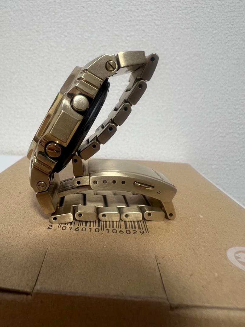 CASIO G-SHOCK GMW-B5000GD-9JF 本体のみ