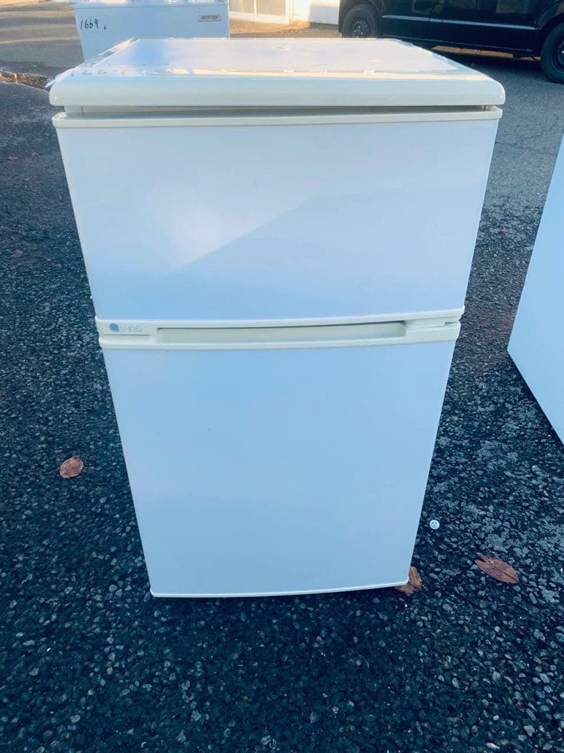 ♻️ ユーイング ノンフロン冷凍冷蔵庫　UR-D90H