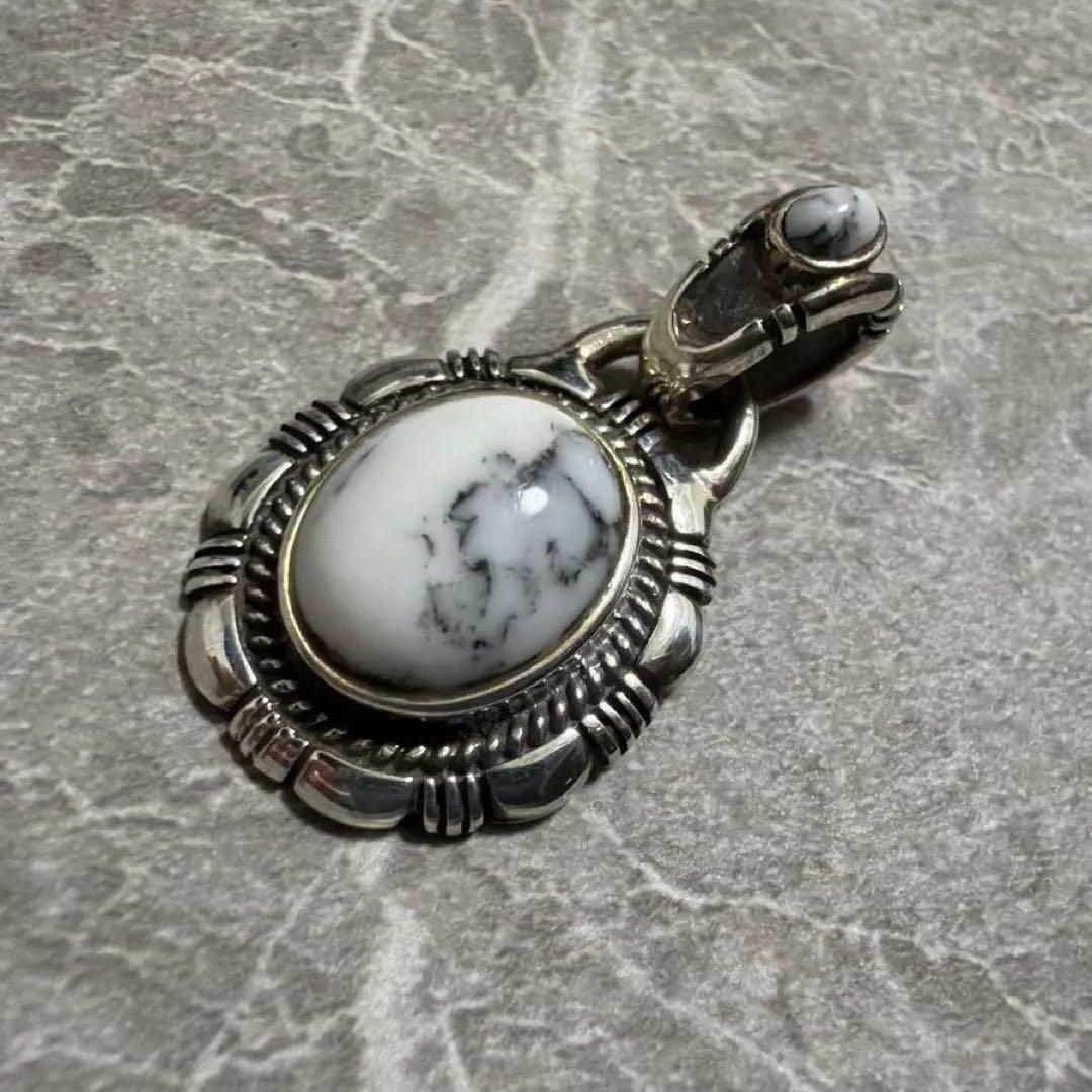 【レア】ホワイトバッファロー ヴィンテージ ペンダントトップ シルバー925