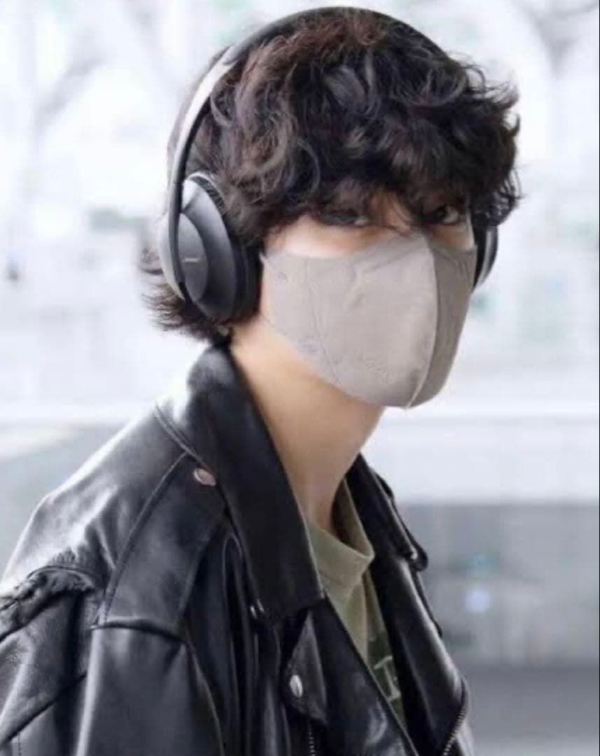 Bose 700 ワイヤレスヘッドホン 黒 オーバーイヤー型 BTS V