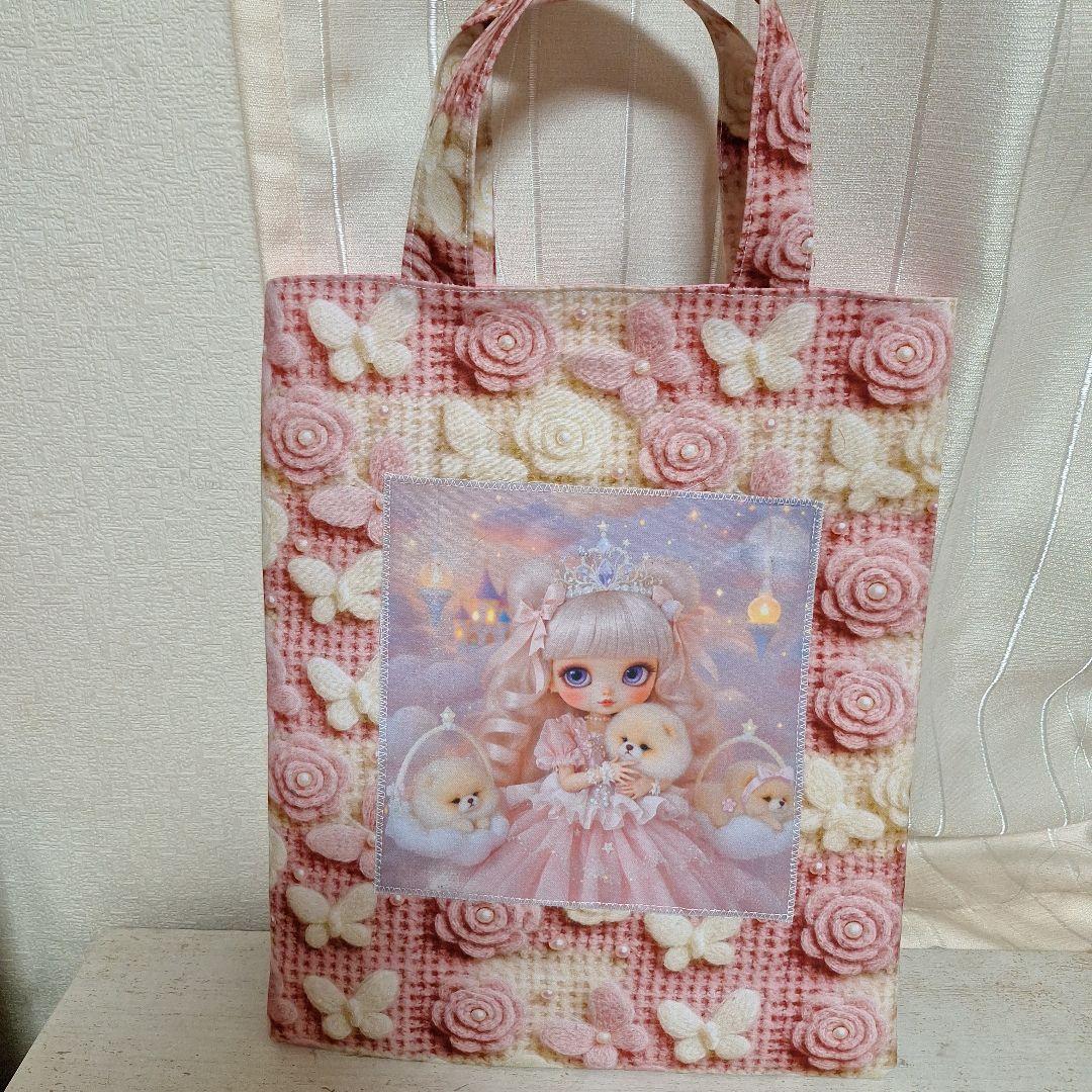 激レアポメラニアンパネル生地　ハンドメイド　フラットポーチ　まちなしバッグ