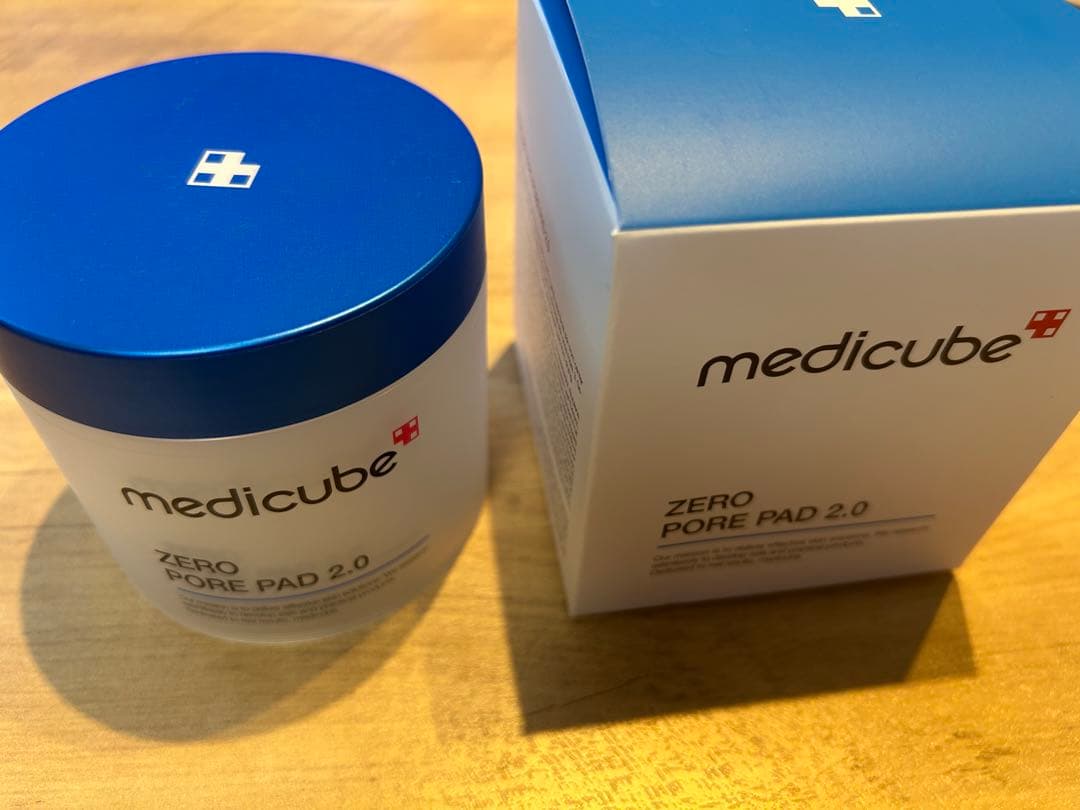 メディキューブ AGE-R 美顔器　＆　毛穴ゼロパッド