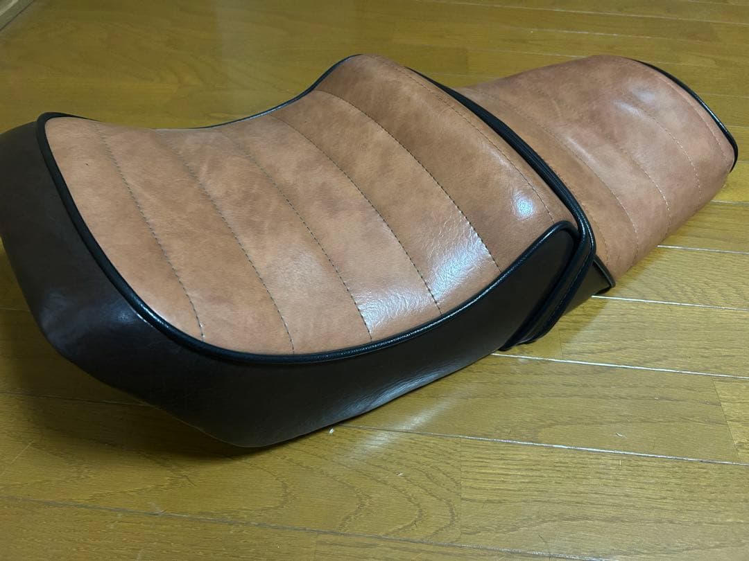 Z400FX シート　タックロール　純正ベース