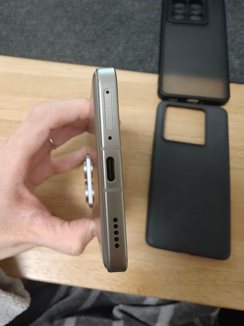 Xiaomi 14T Pro 本体 チタングレー