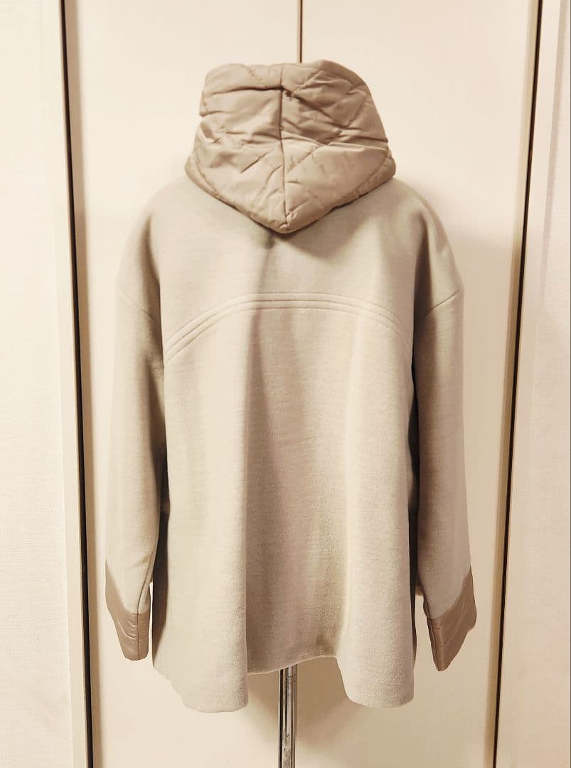 が*ん様 新品　soeur7☆フード付きジャケット フェイクファーポケット　グレ