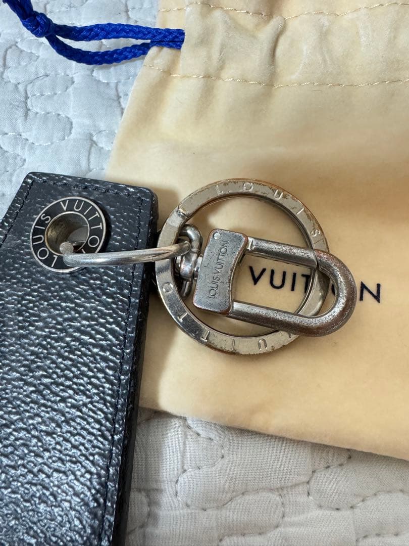 LOUIS VUITTON ブラック キーホルダー
