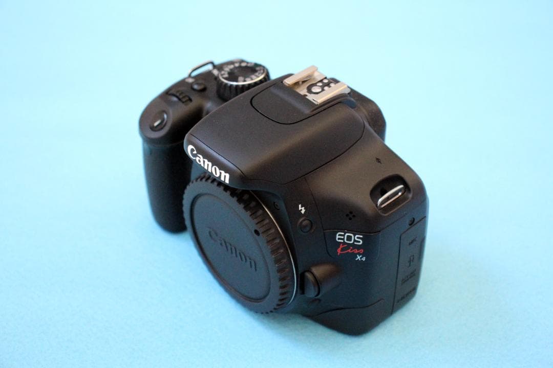 キャノンcanon EOS kiss X4 一眼レフカメラ