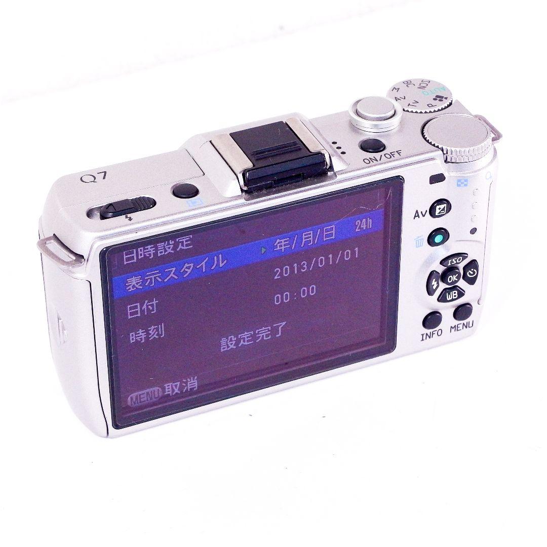 完動美品 PENTAX Q7 シルバー ダブルズームセット 元箱バッテリー充電器