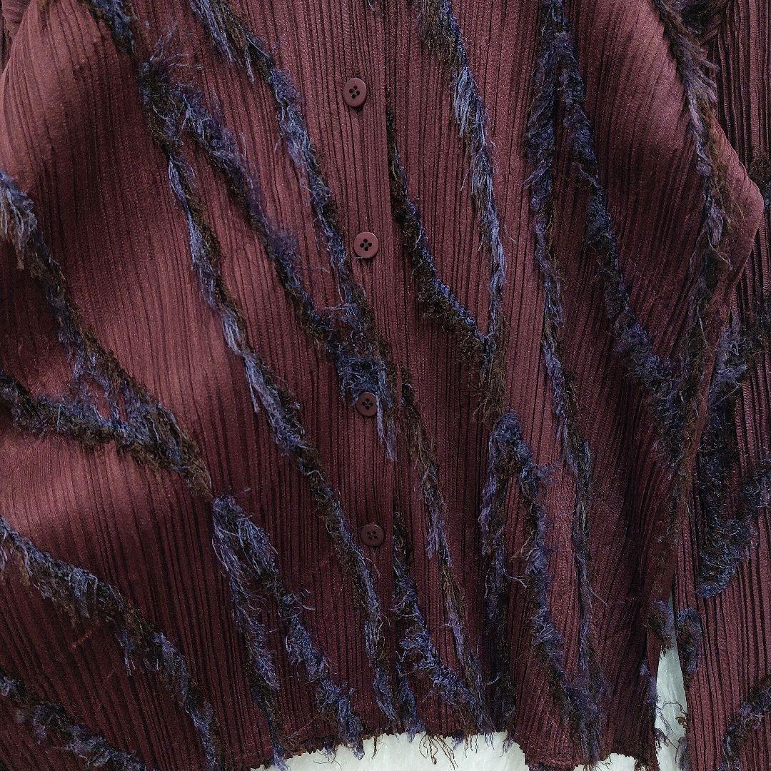 美品★プリーツプリーズ　イッセイミヤケ　フリンジブラウス　ワイン　薄手ジャケット