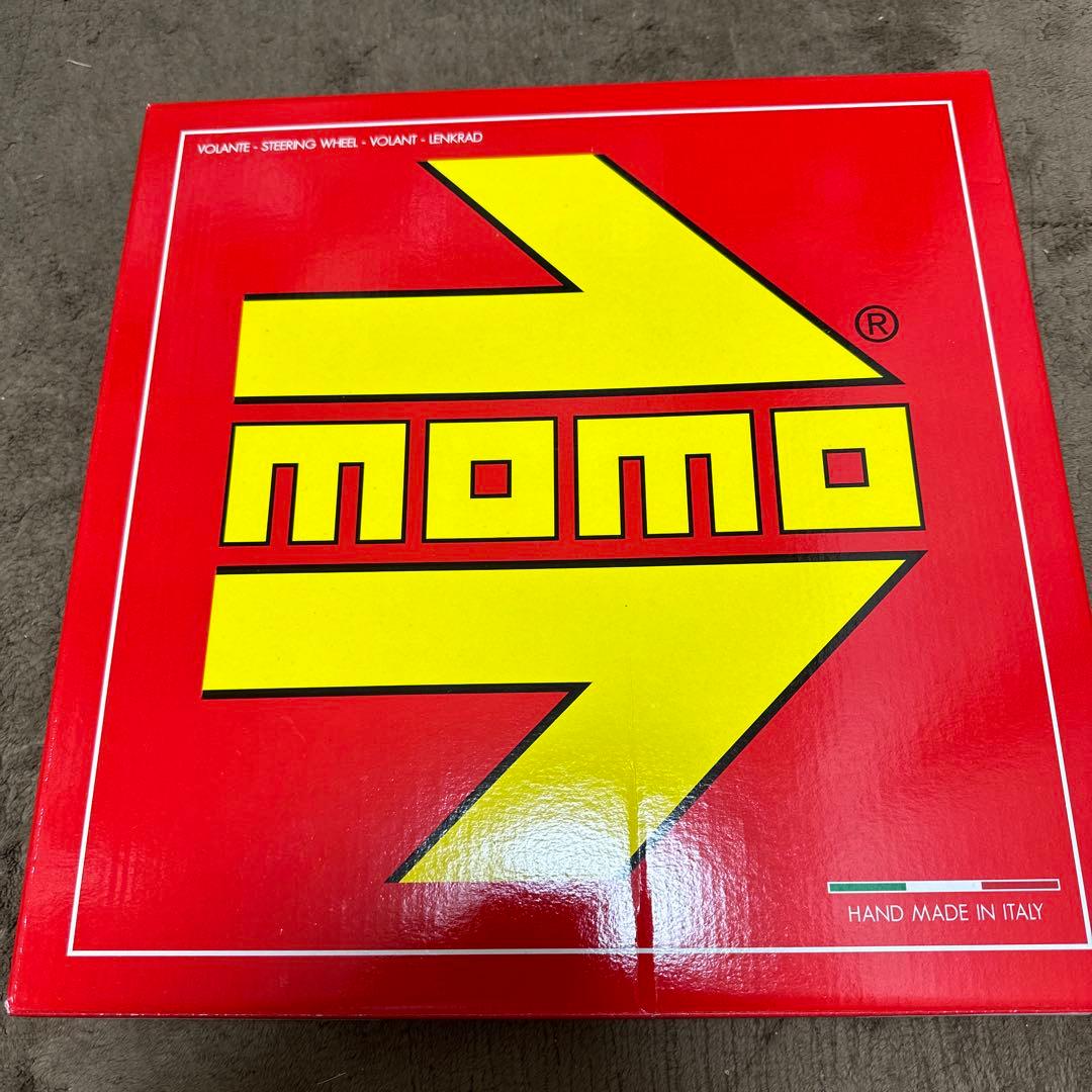 正規品　momo ヴェローチェ　V-1 ステアリング35cm 新品未使用！
