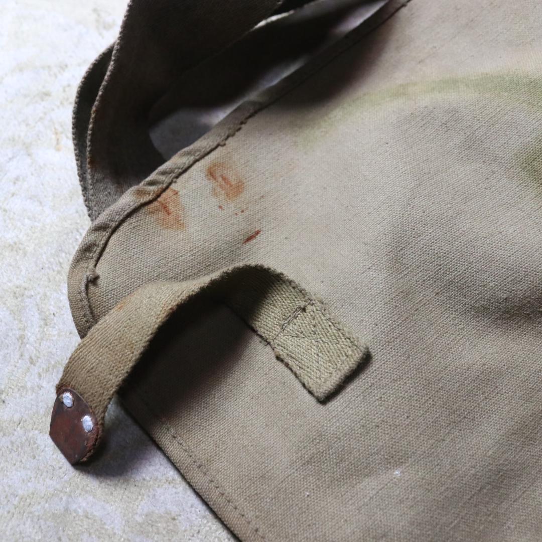 B1345 当時物 旧日本軍 雑嚢 バック ミリタリー 蔵出し うぶだし 時代物