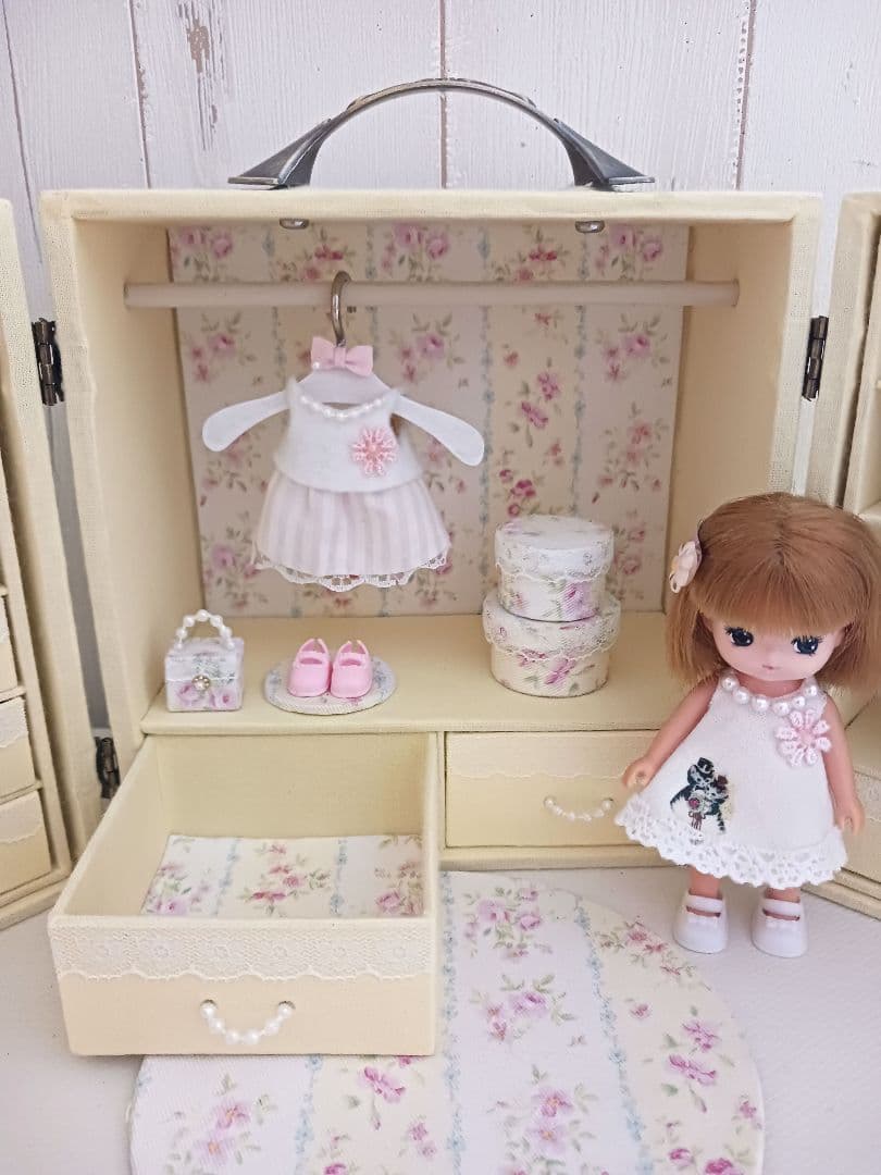 Jin様＊Jiji＊ハンドメイド＊飾り棚＊kyo＊ワードローブ・ショーケース