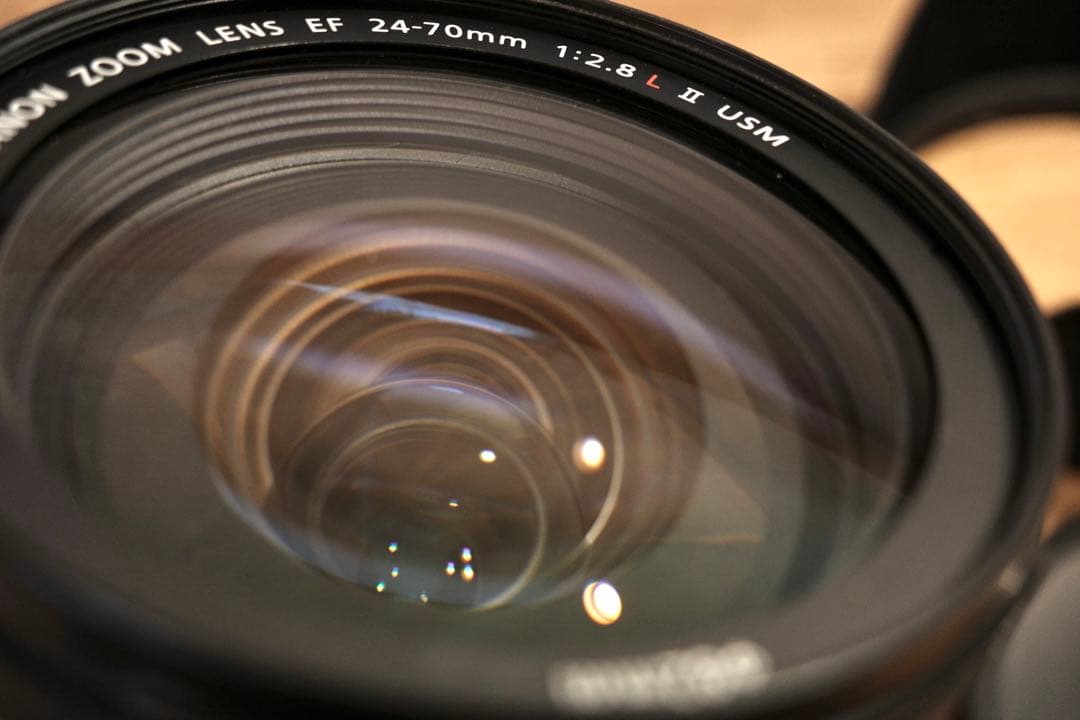 Canon EF 24-70mm f2.8L Ⅱ USM ズームレンズ