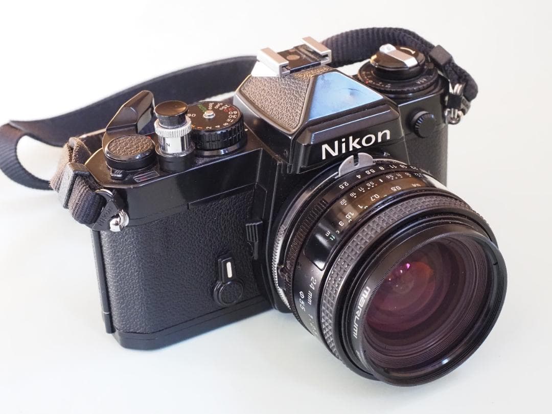 Nikon FE タムロン24mm/F2.5 付き