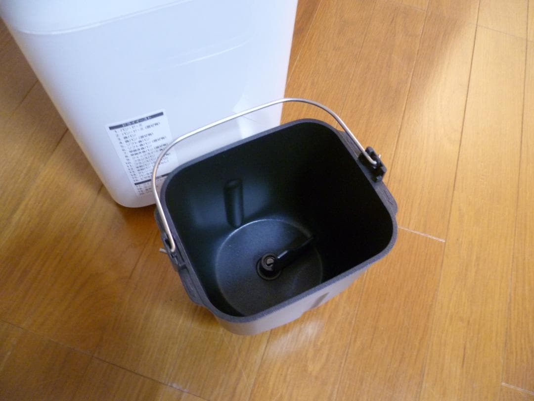 美品　パナソニックPanasonic ホームベーカリー SD-MB1 １斤タイプ