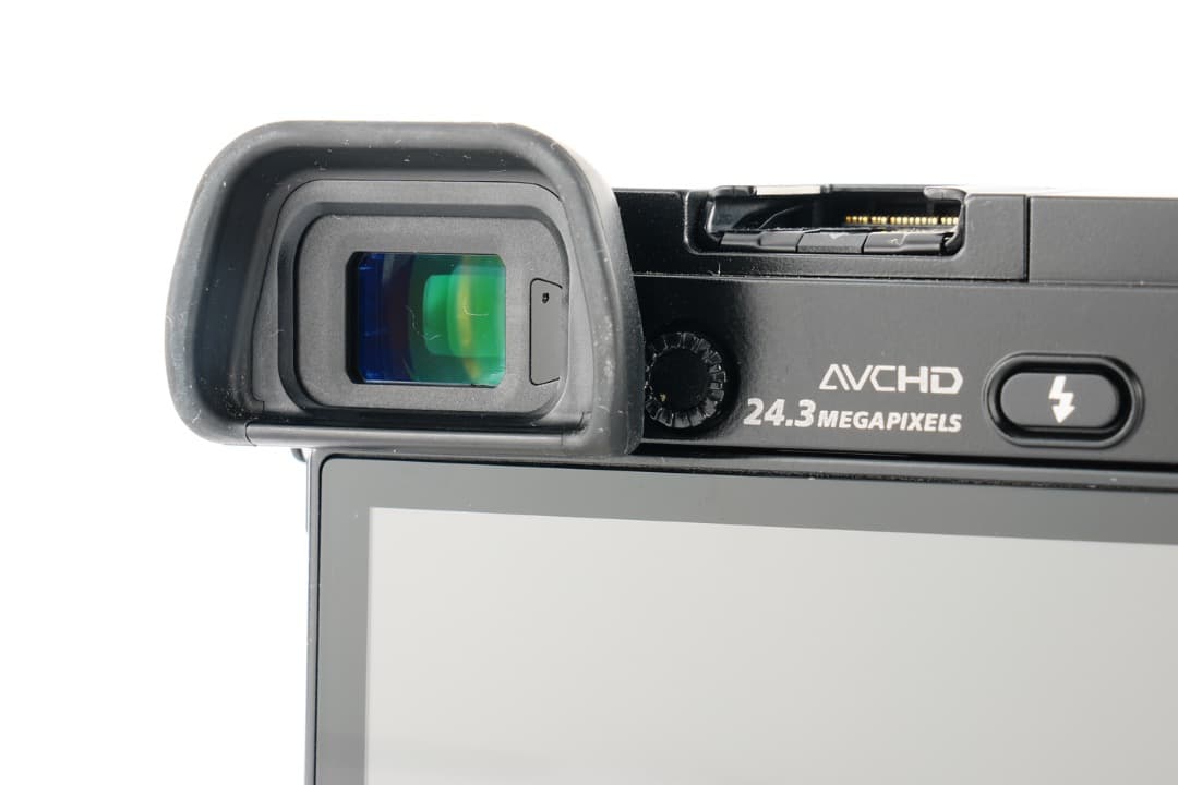 極美品 真・α6000 SONY ミラーレス ILCE-6000L パワーズーム