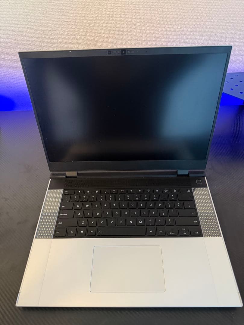 Framework Laptop 16 高性能構成 2025カナダ購入