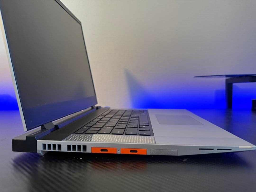 Framework Laptop 16 高性能構成 2025カナダ購入