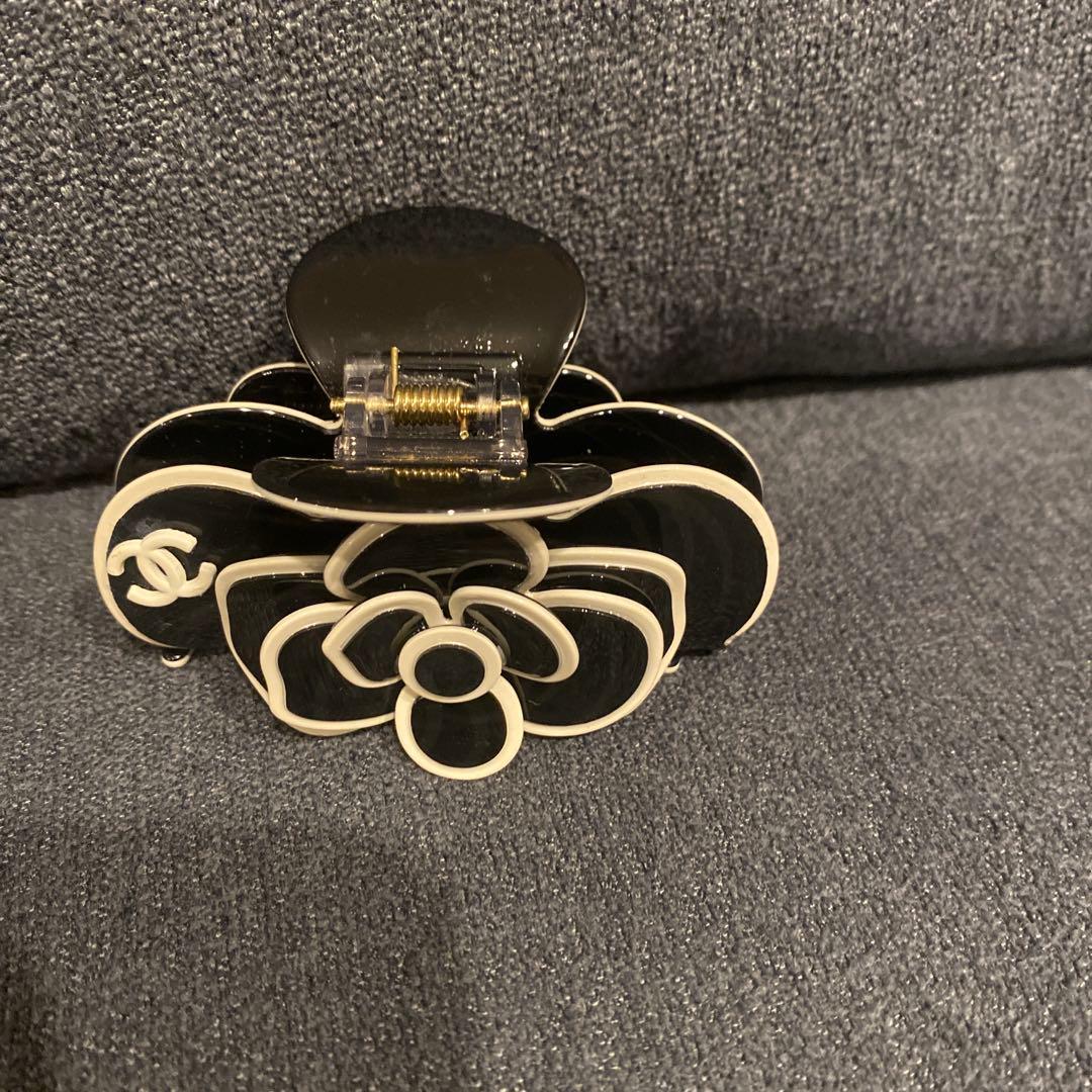 CHANEL バレッタ　ノベルティ