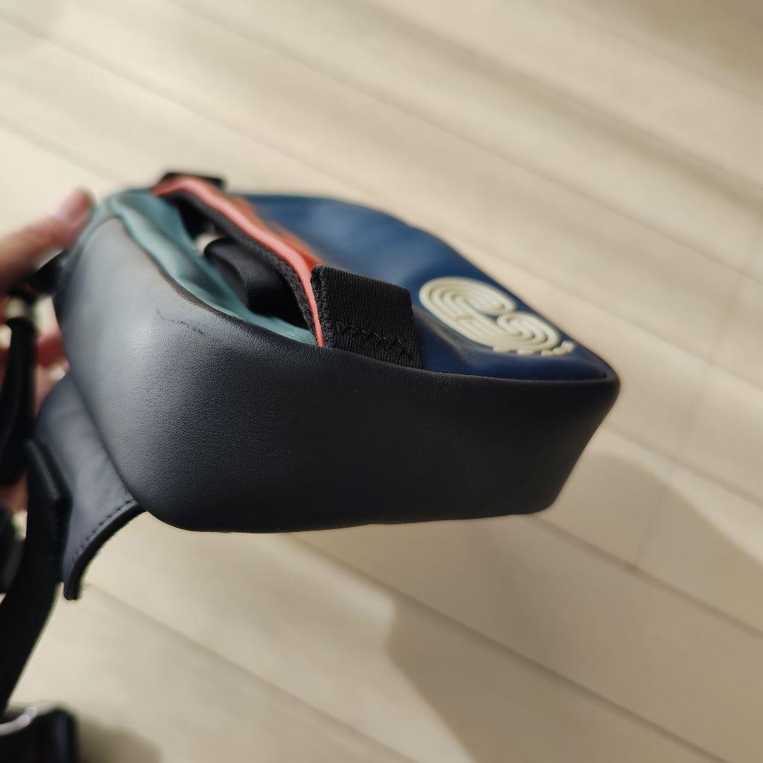 美品 コーチ サウス ハイブリッド ボディバッグ クロスボディ バイカラー ロゴ