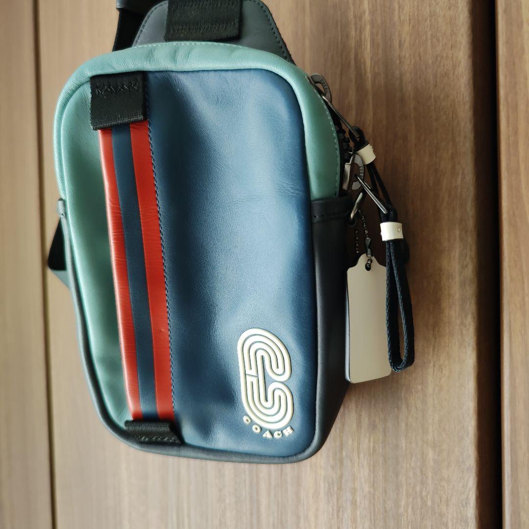 美品 コーチ サウス ハイブリッド ボディバッグ クロスボディ バイカラー ロゴ