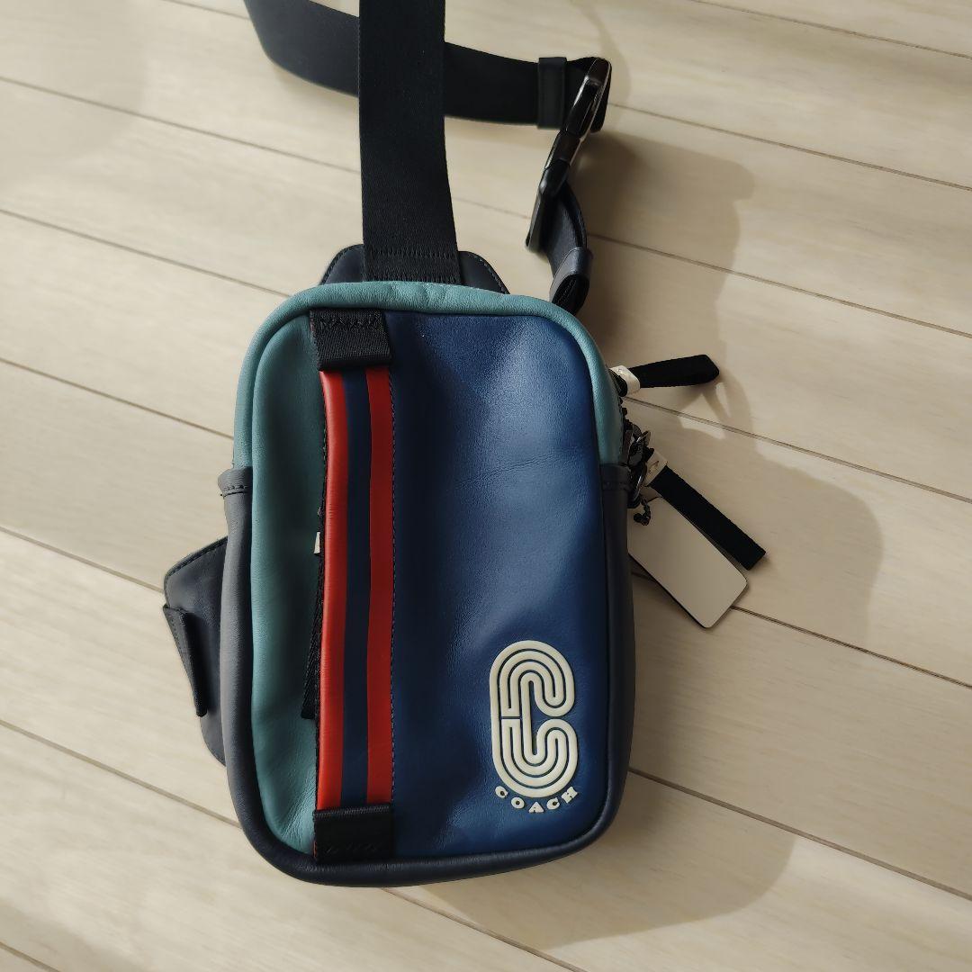 美品 コーチ サウス ハイブリッド ボディバッグ クロスボディ バイカラー ロゴ