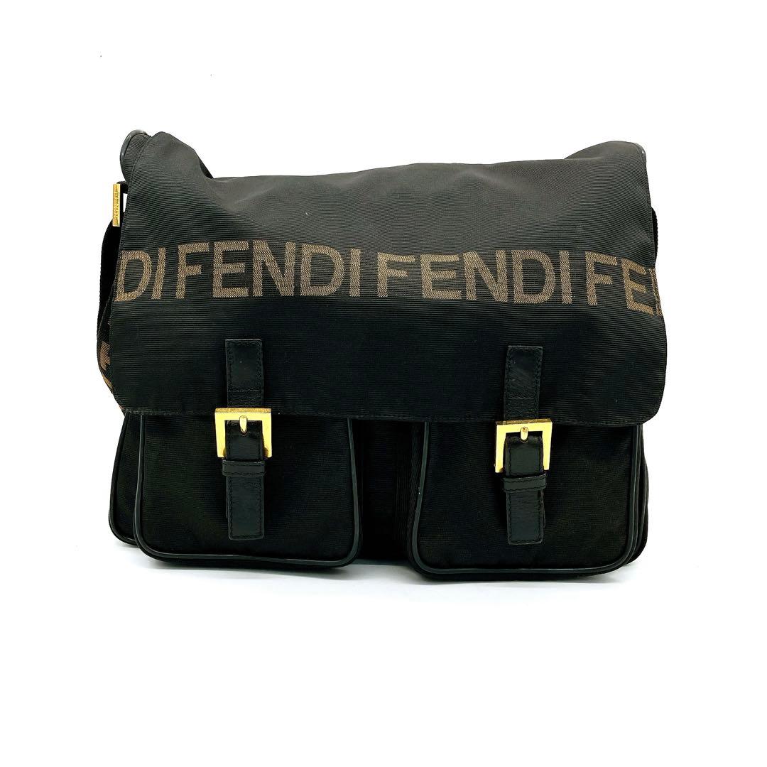 美品【FENDI】メッセンジャーバッグ　ナイロン　ブラック　ポーチ付き