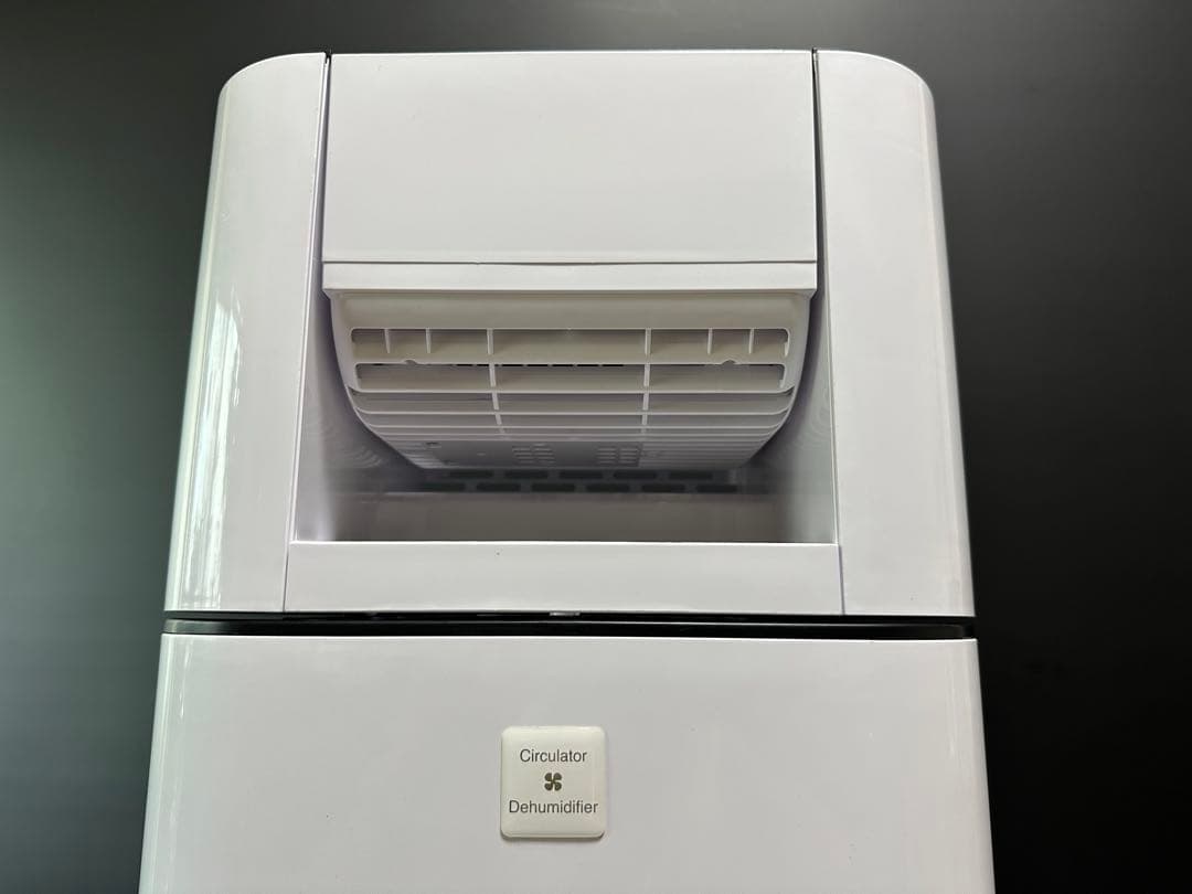 美品　アイリスオーヤマ　サーキュレーター衣類乾燥除湿機　KIJDC-L50