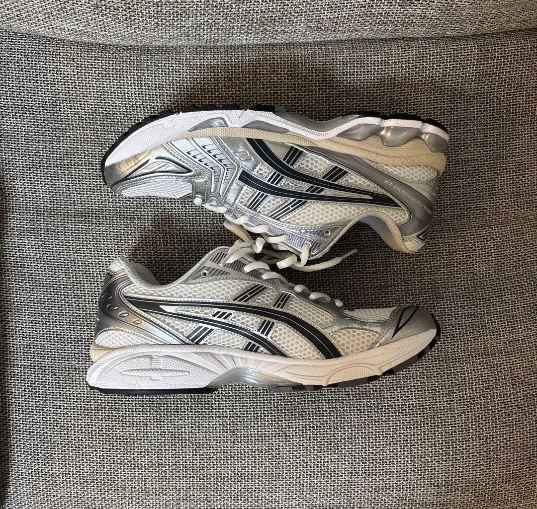 靴 Asics Gel-Kayano 14 White/Graphite Grey
