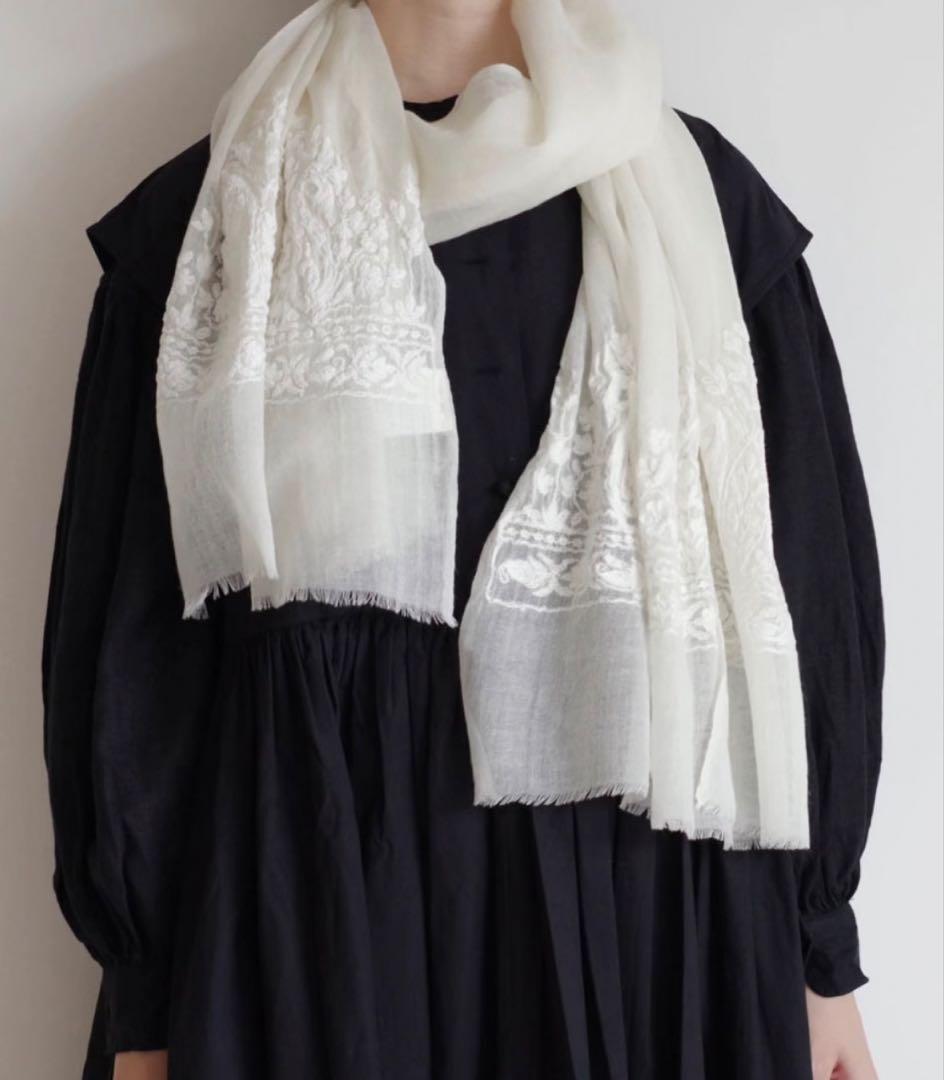 Khadi&Co カディーアンドコー 手織りウール刺繍ストール