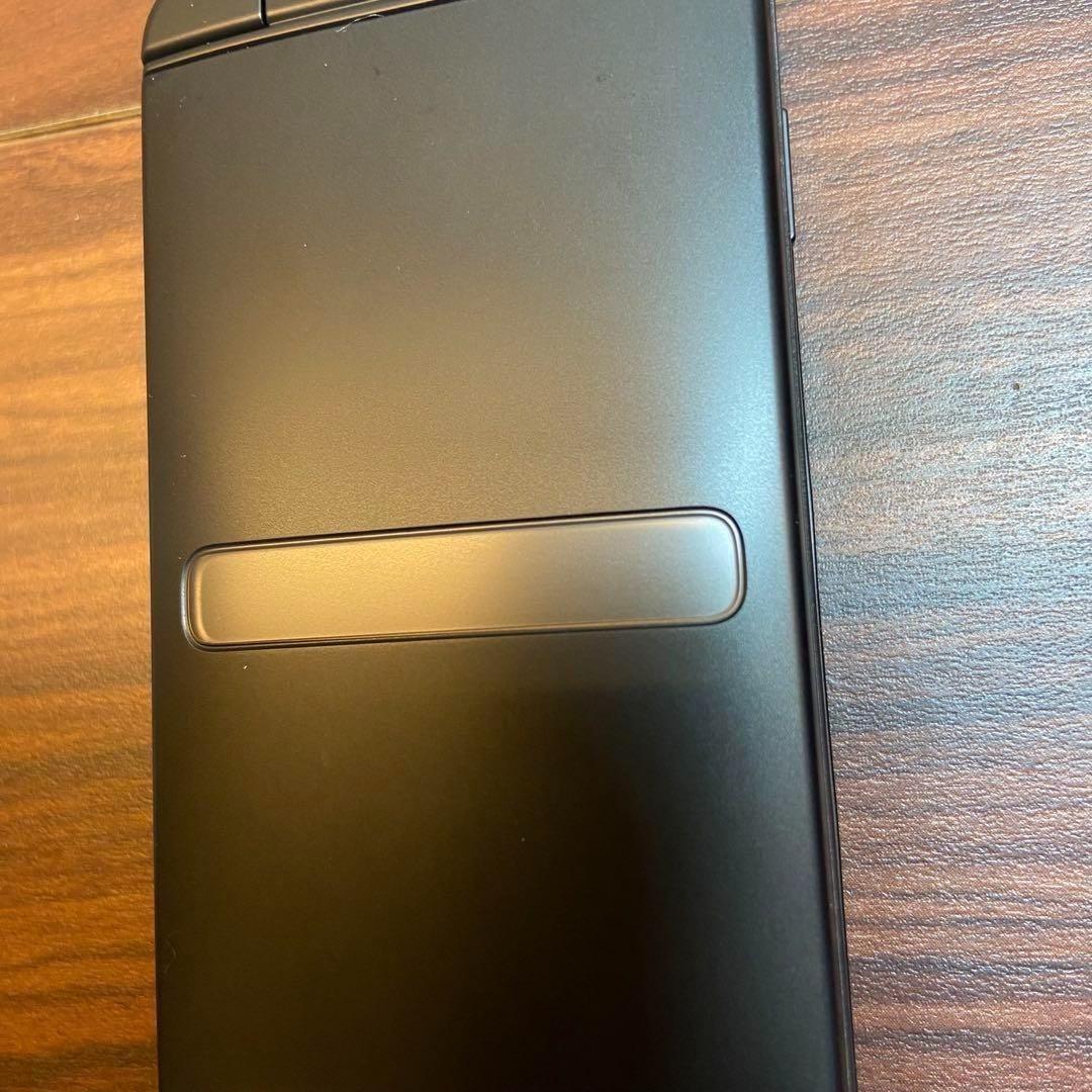 GRATINA グラティーナ KYF39SKA ガラケー 3078