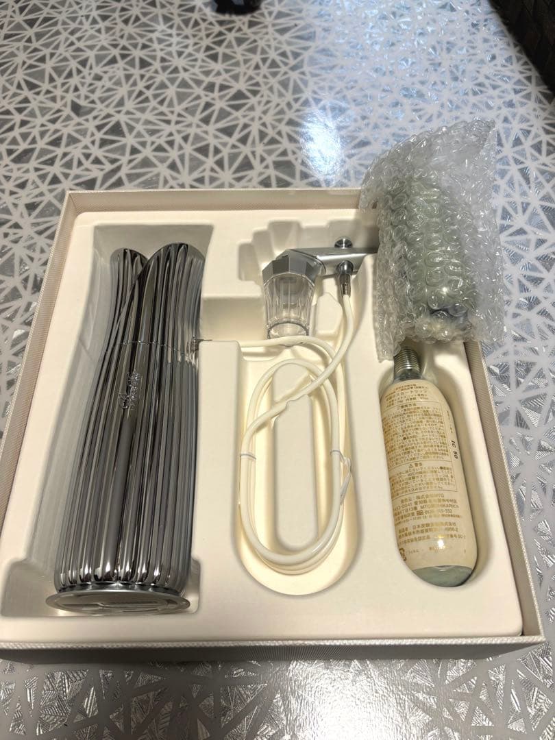 最終値下げSALE！新品リファ炭酸ミスト、炭酸ガスカートリッジ