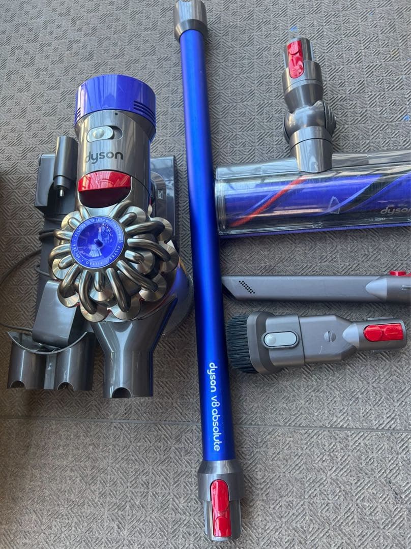 dyson ダイソン SV10 V8 コードレスクリーナー