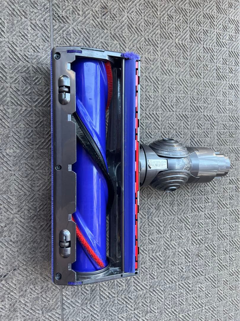 dyson ダイソン SV10 V8 コードレスクリーナー