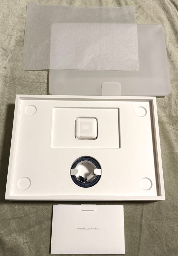 美品 MacBook Air 13インチ M3 16GB 512GBミッドナイト