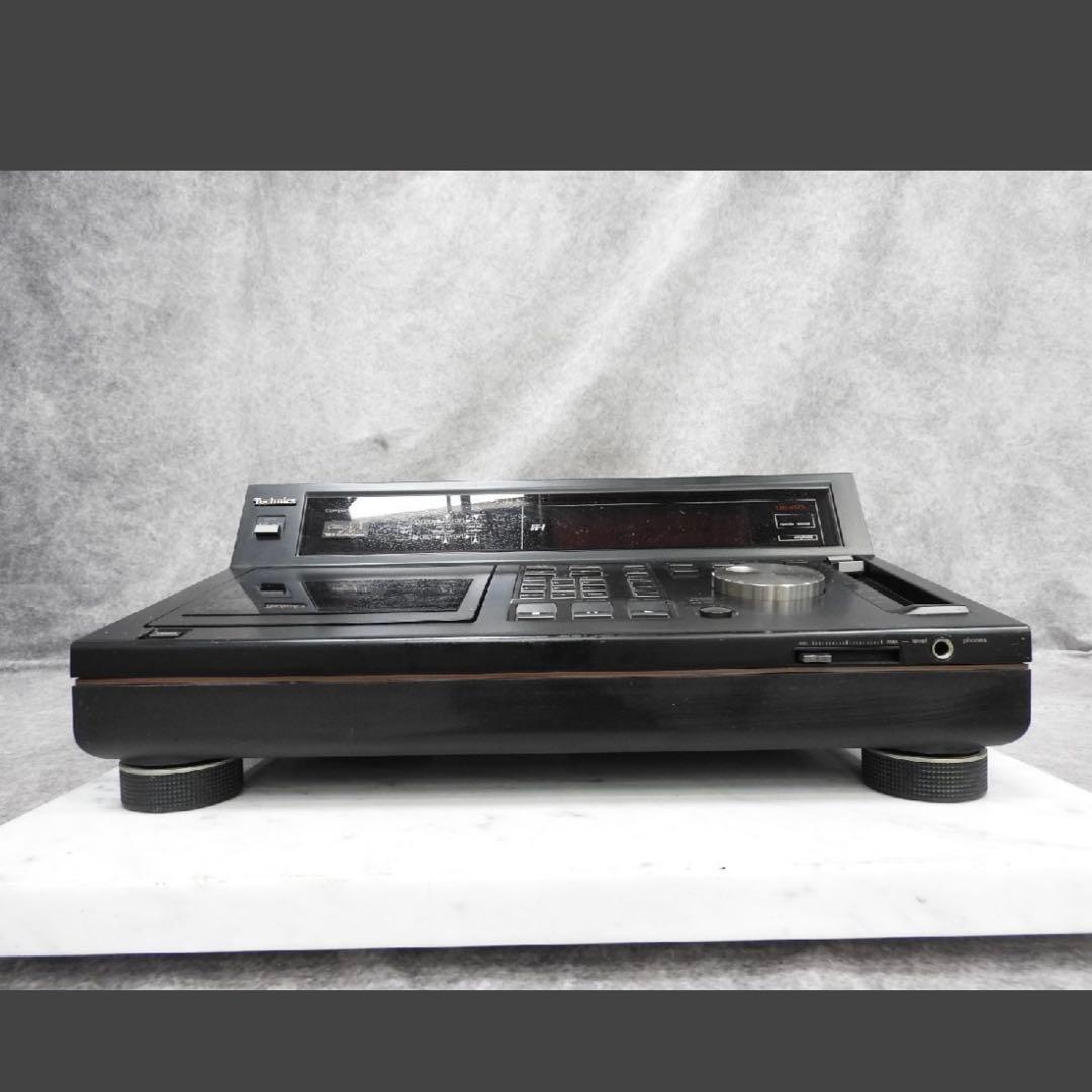 Technics テクニクス SL-P1200 CDプレーヤー ②