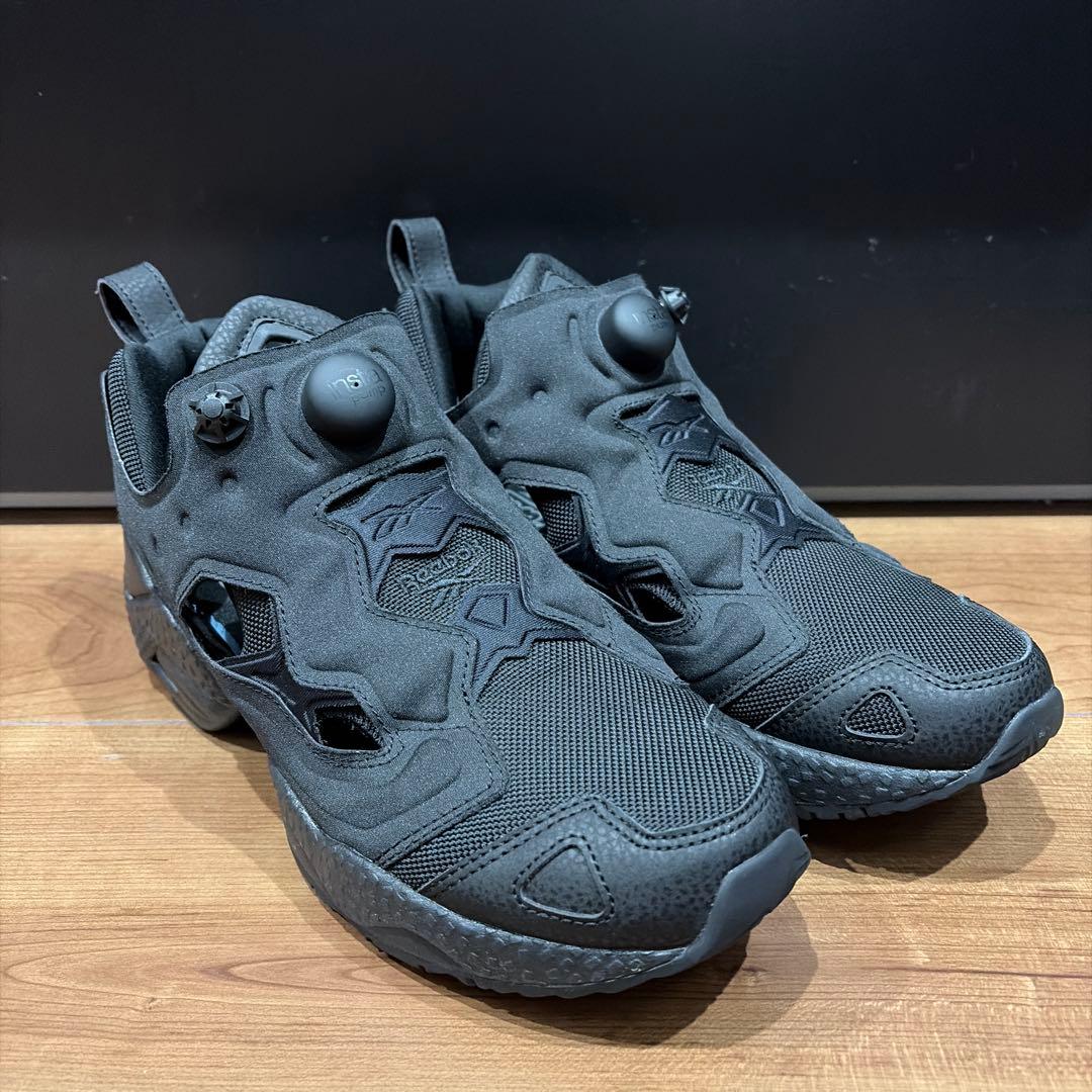 日本限定Reebok Instapump Fury 95 トリプルブラック極美品