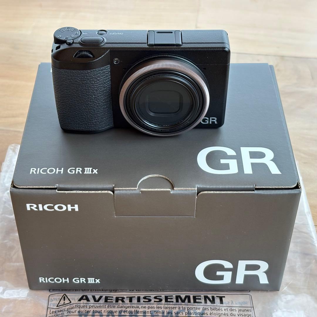 【極美品】 RICOH GRIIIx 【2025年11月分　付属品多数】