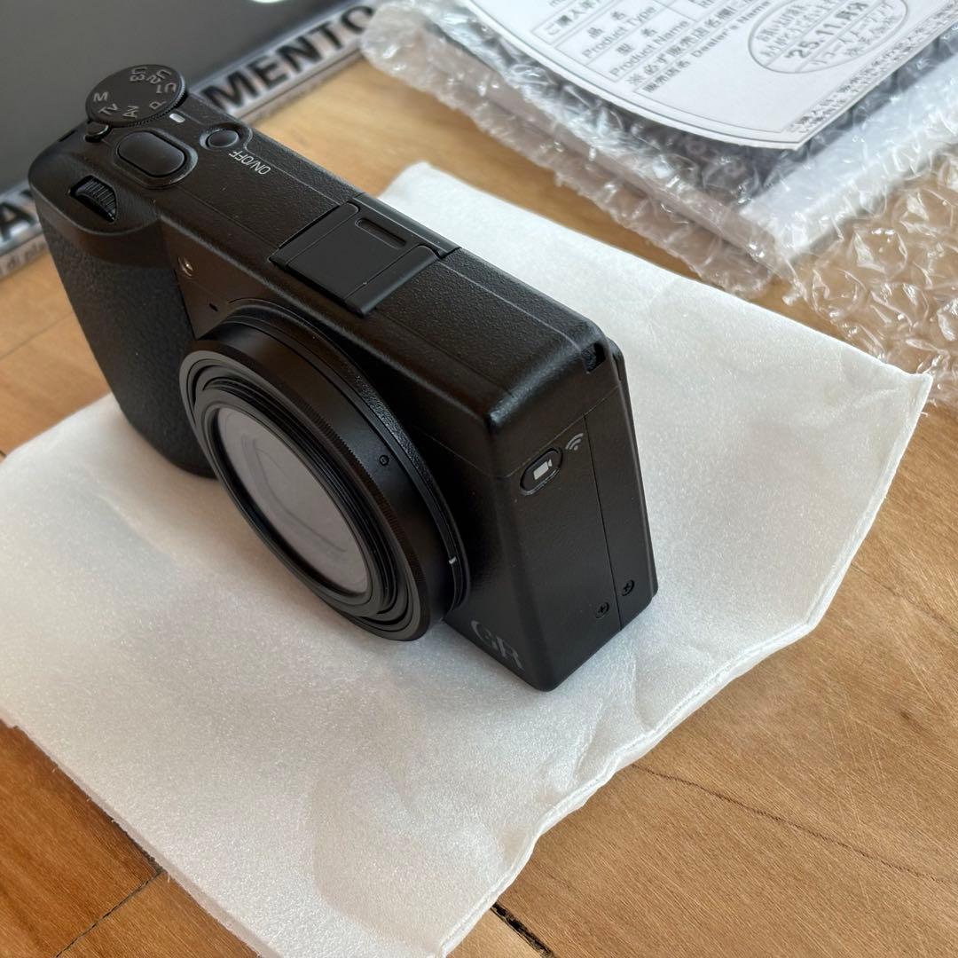 【極美品】 RICOH GRIIIx 【2025年11月分　付属品多数】