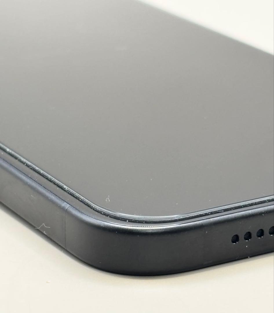 iPhone 15 Plus 128GB バッテリー100％