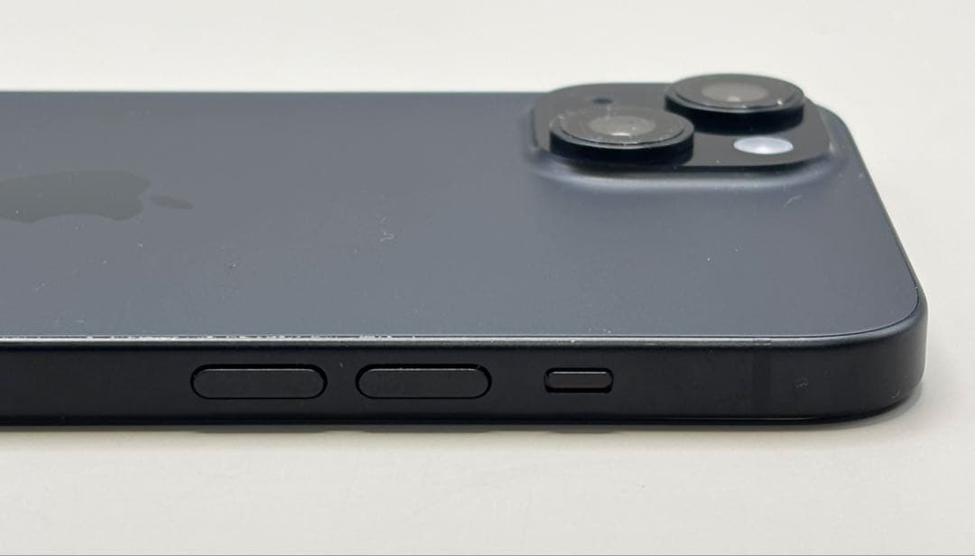 iPhone 15 Plus 128GB バッテリー100％