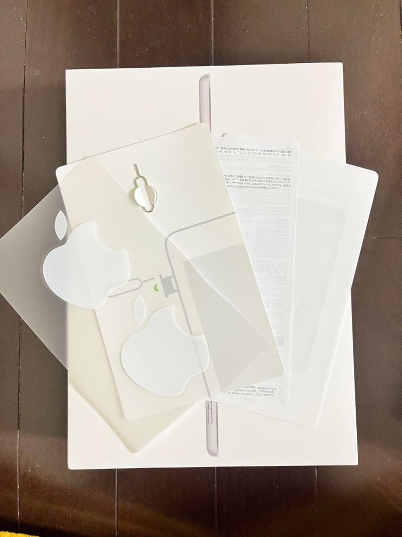 Apple iPad 第9世代 シルバー 本体 + Apple Pencil