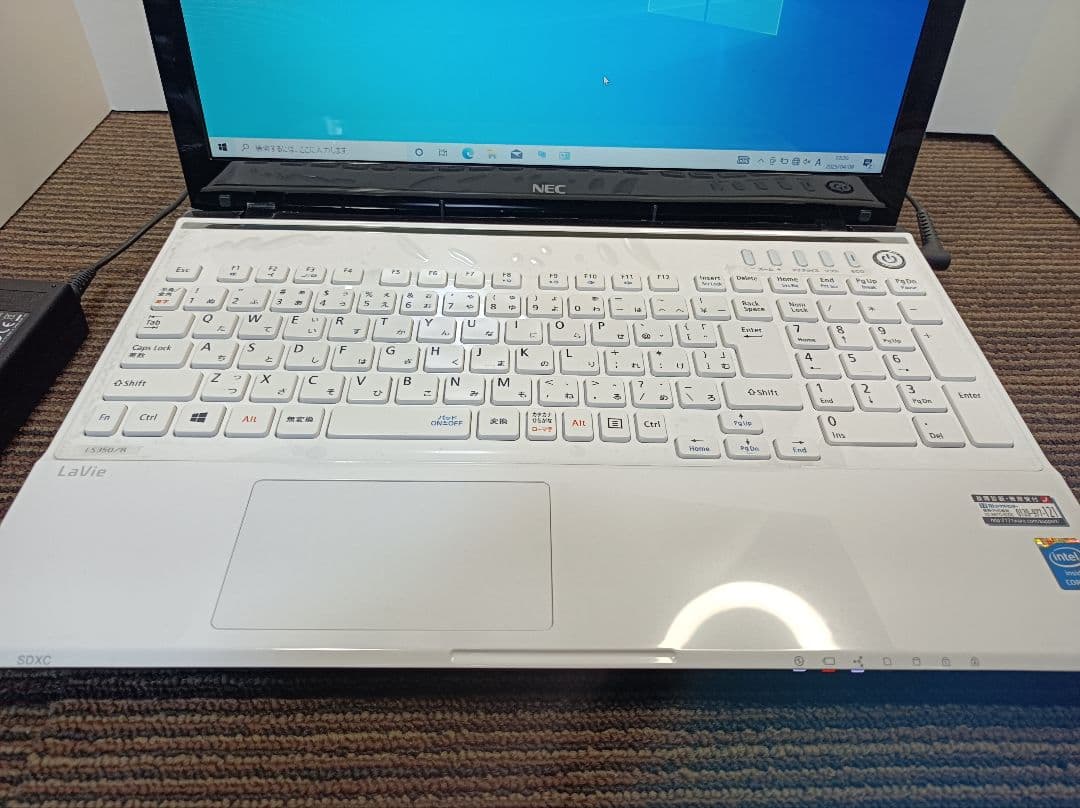 NEC ノートパソコン LaVie PC-LS350RSW
