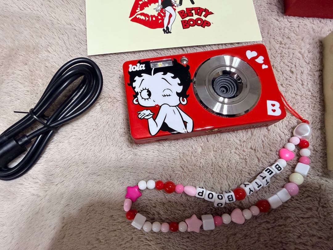 ベティーブープ　デジカメ LOLA 平野紫耀